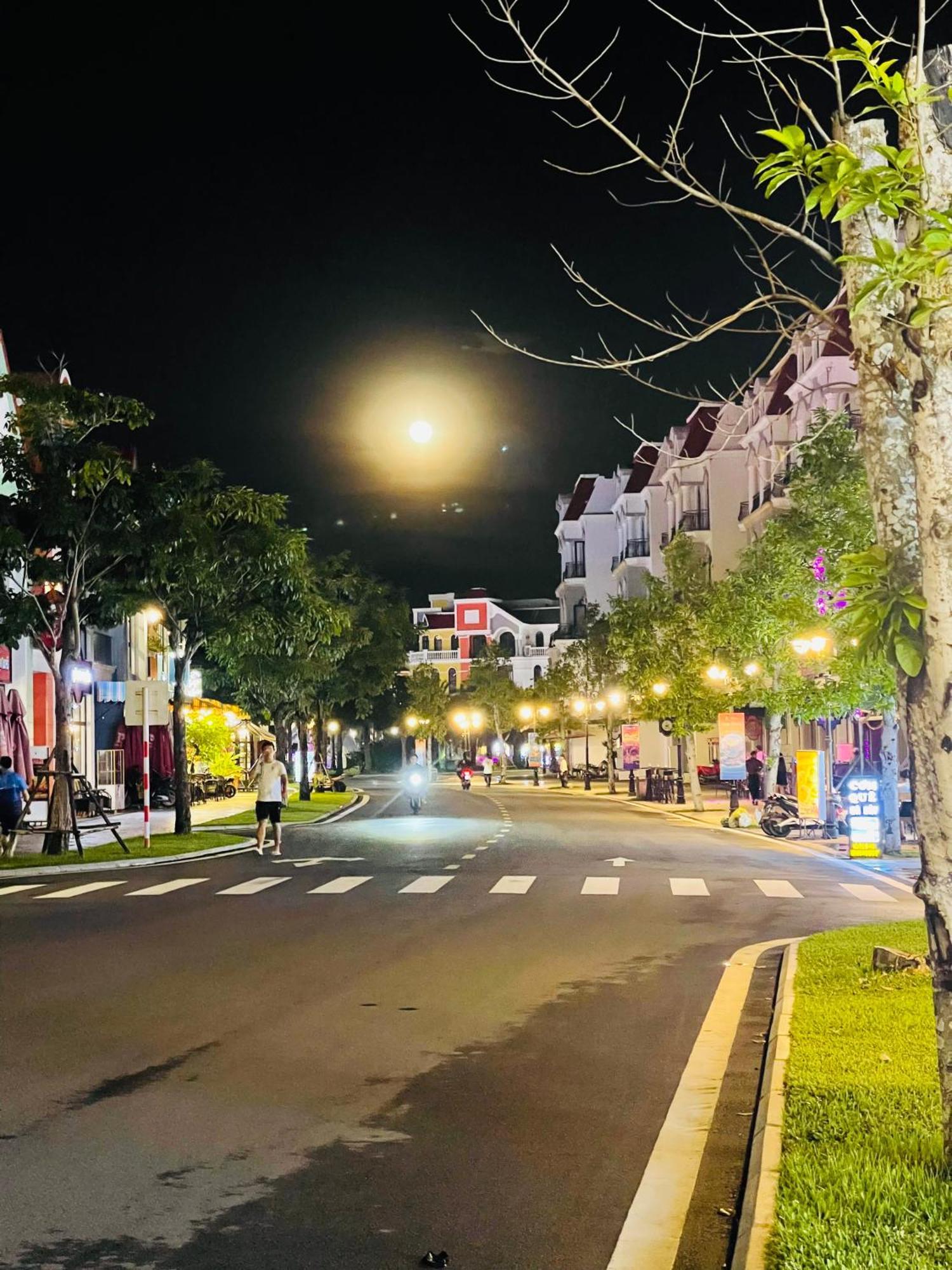 Thai Long Hotel Grand World Phu Quoc Exterior foto